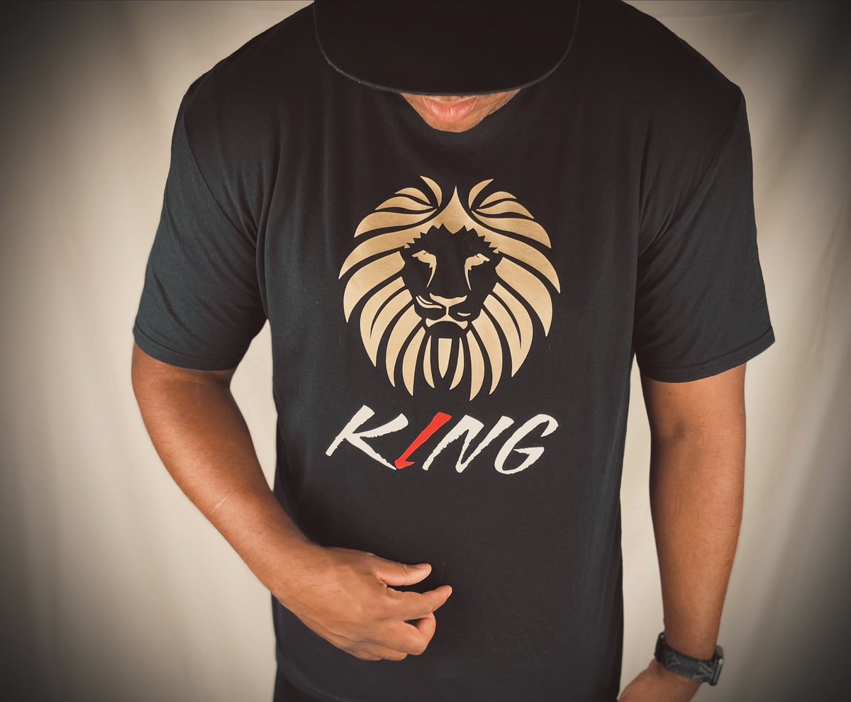 JKDesignsStore's tweet photo. Whether you’re a king of fashion or simply ruling your own kingdom, this shirt is fit for royalty. 👑 Available now, because every king deserves a wardrobe as unique as his reign! #KingTee #CustomStyle #RuleInStyle #customtshirt #tshirts #king #royalty https://t.co/MIx8McuT9P