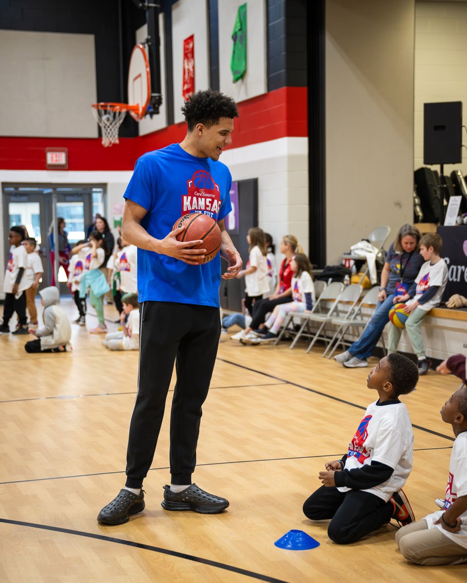 More 📷 from Kansas Fun Fest with @KUHoops courtesy of @caresource and @ProCamps