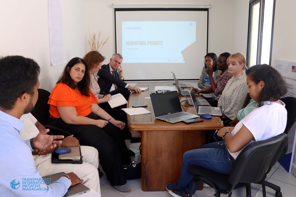 TI_MDG's tweet photo. Yesterday, TI Madagascar, along with
@anticorruption, was  honored to receive a visit from @CanHCZA .We discussed our ongoing projects with
@GAC_Corporate and the #CFIL, and shared our advocacy work in the fields of health, education, and elections. https://t.co/cYMUxlEpKB