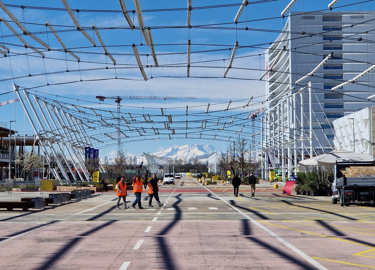 Monte Rosa in all its snowy glory from @humantechnopole