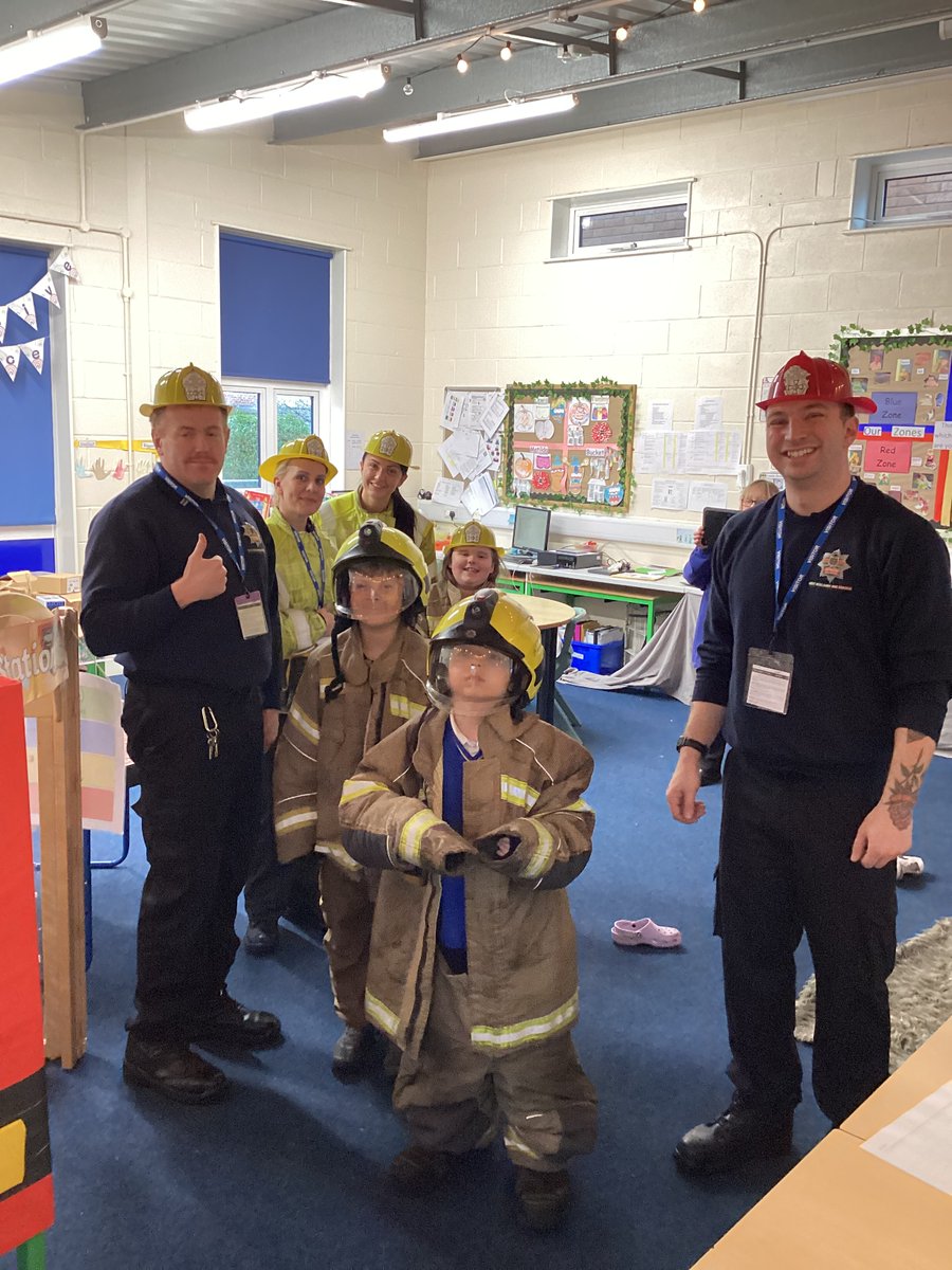 The Hub loved their visit from the Fire Service today! We learnt about fire engines, tried on a uniform, listened to the siren and of course - practiced using the hose!