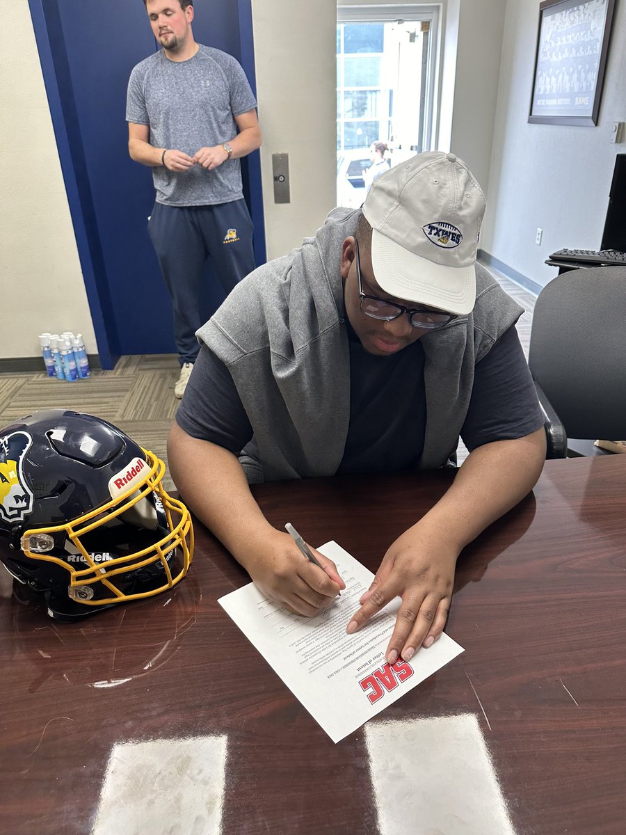 grace_prep's tweet photo. Congratulations to Nolan Johnson signing with Texas Wesleyen!! Getting a great one! @TXPrivateFBGuy @THEMANNYBLAST @JonVanCleave @TrenchUDFW https://t.co/8DP1H8SpGg