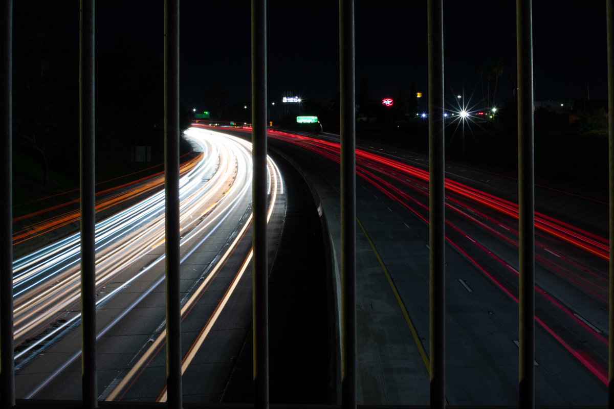 Flossafy's tweet photo. some long exposure night photography https://t.co/790OsUe131