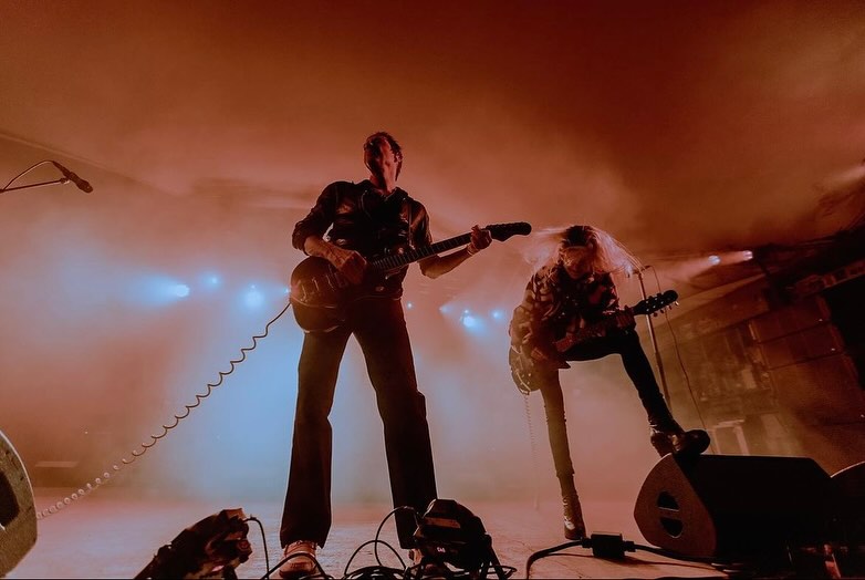 New UK/EU dates ANNOUNCED! The God Games Tour continues in Hamburg, Cologne and Manchester. Check thekills.tv/tour#tour for more info on these dates and the rest of our God Games Tour. Tix on sale this Friday!

Tour Dates Photo: @myleshendrik
Live Photo: @alexparkermedia