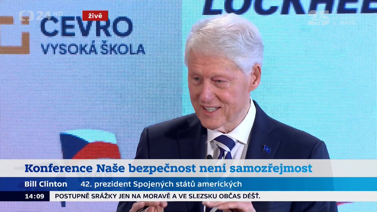 GibisVB's tweet photo. "Chybí mi prezident Havel, chybí mi Madeleine Albrightová. Ale jsem rád, že jsem po letech mohl přijet já a promluvit i za ně." https://t.co/xsHF2llf0N