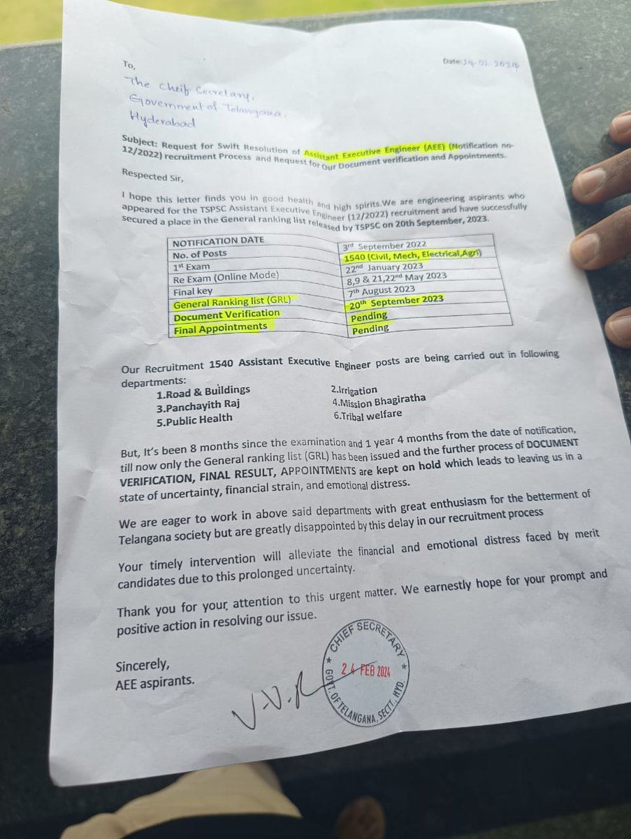 HITMAN__045's tweet photo. Anna @revanth_anumula memu AEE exam may 22nd rojuna raasam ippatiki 9months aithundi kaani maku Document Verification,Results gani ivvaledu.Maadi okate vinnapamu twaraga maku results ichi appointments ippinchandi.Chala ibbandulu unnay anna financial ga.Thanks @RSPraveenSwaero sir https://t.co/B7xo3xZVrh