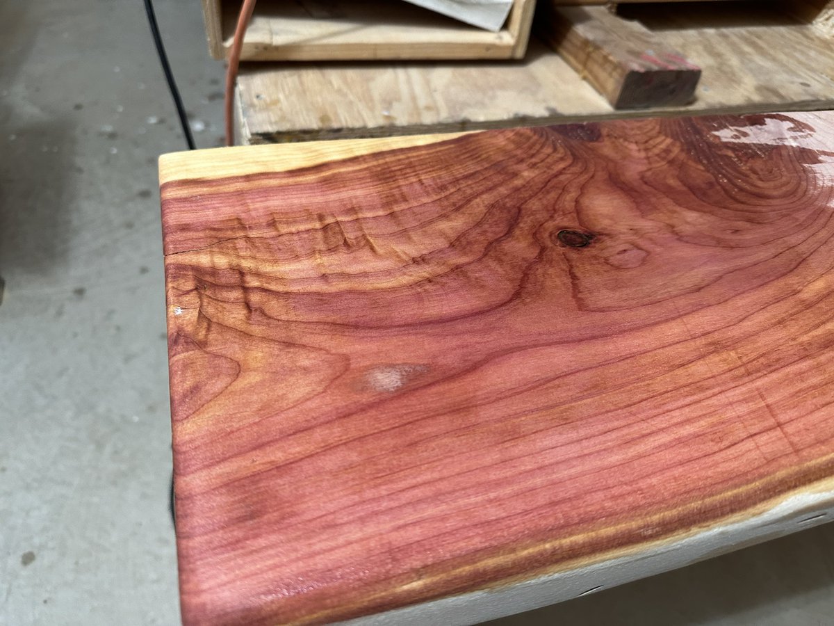 BigBWoodworks's tweet photo. Should finish this #redcedar entryway #table this week.
#woodworking #workinprogress #handmadegifts #furnituredesign #cedar https://t.co/sYmuAQk0Db