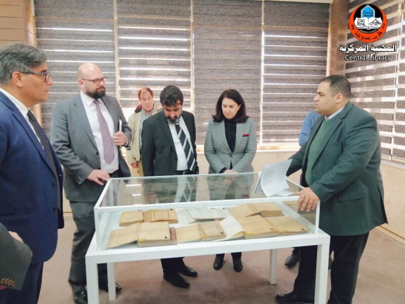 Receiving a Delegation from the British Council Iraq uomosul.edu.iq/en/libcentral/… @UniversityofMos @cl_uom @UKinIraq @ukinerbil @Iraq_BC @4sayf #library #libraries #mosul #Iraq #Awareness #KNOWLEDGE #Humanity #services