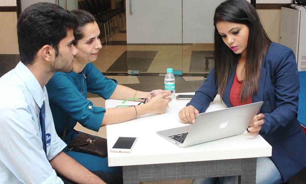 YOURCAREERPLANB's tweet photo. Career counselling for college Students.

#CollegeStudent #colleges #CollegeStudents #careercounselling #Career #education https://t.co/hQHxgOs4GE
