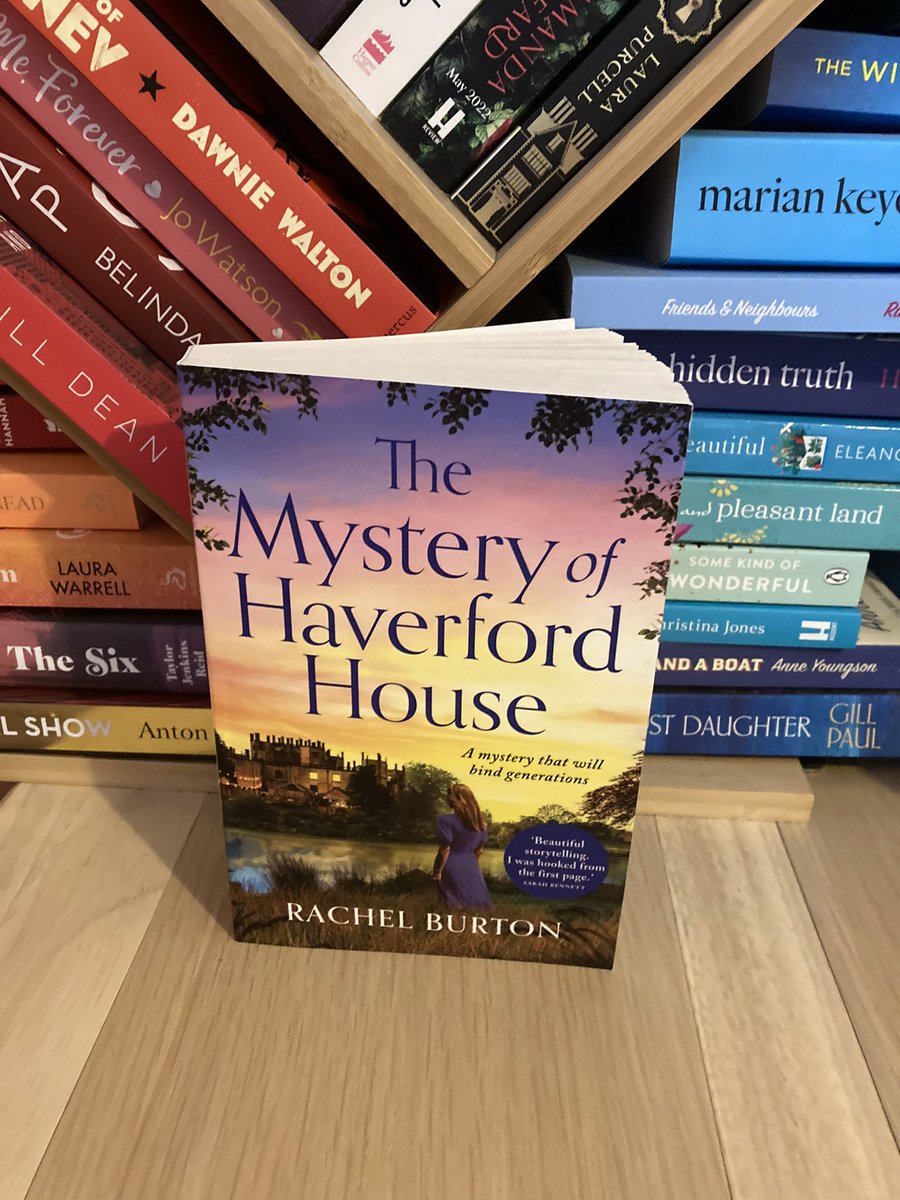 KarenKisreading 📚🐾 tweet media