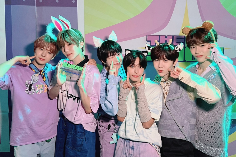 soompi's tweet photo. WATCH: #NCTWISH Takes 1st-Ever Win On "The Show" With "WISH" #NCTWISH1stWin
https://t.co/7VZOKwJ9Mw https://t.co/Uh4qfGsT21