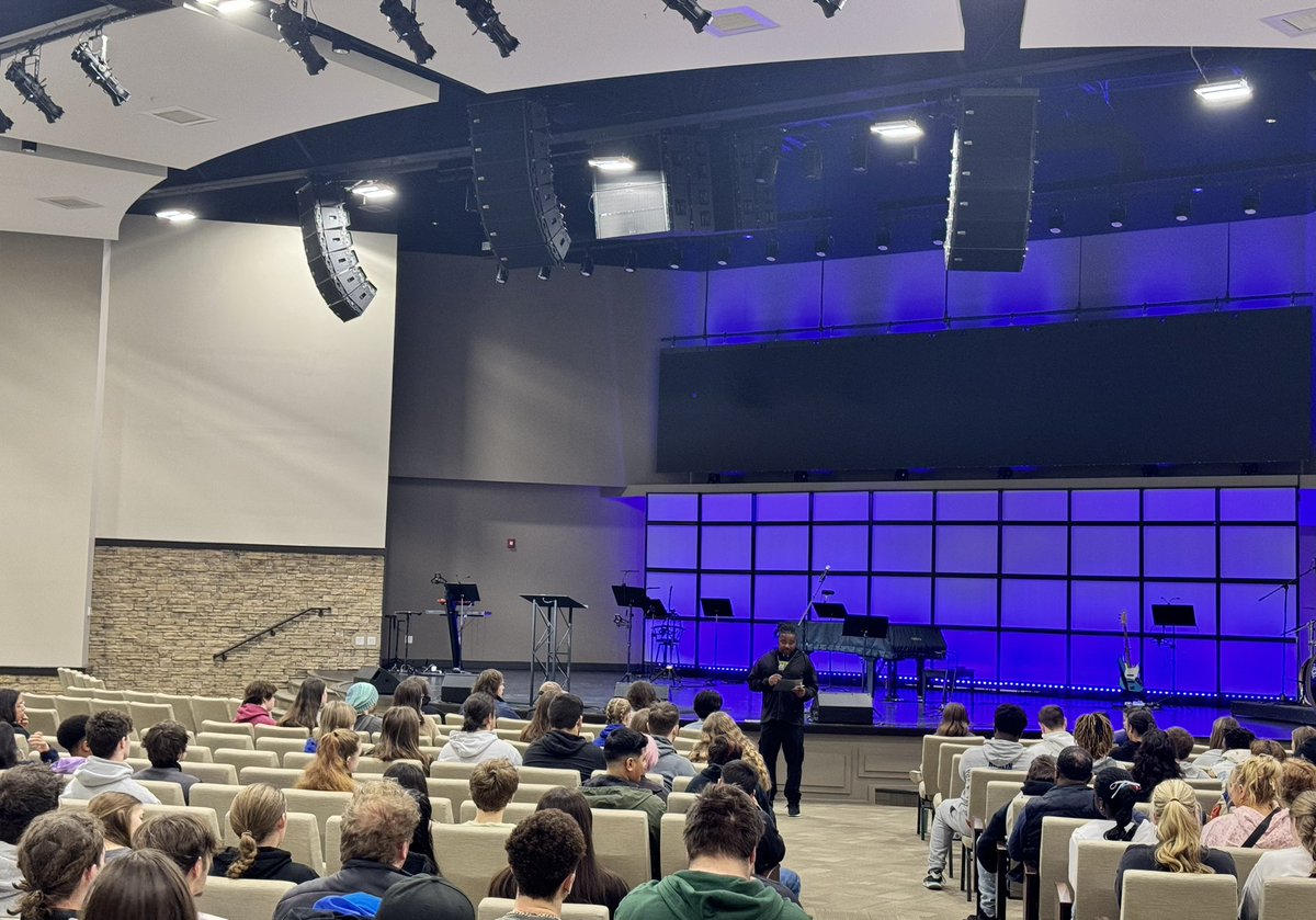 Charles Lewis tweet media