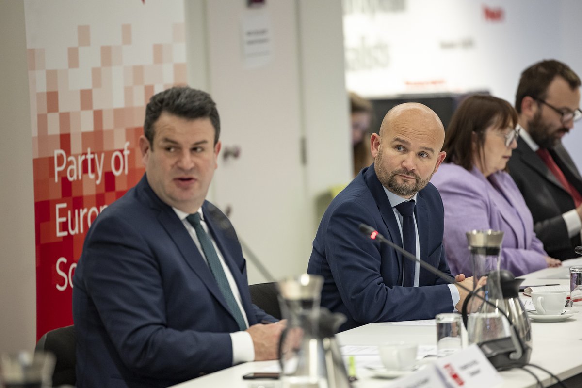 The EU must be a force for social investment, said PES Social Affairs and Finance ministers. 
Social investment is crucial to respond to the challenges of the green and digital transition, to tackle inequality and promote sustainable growth. 
Our family has pushed for it - from