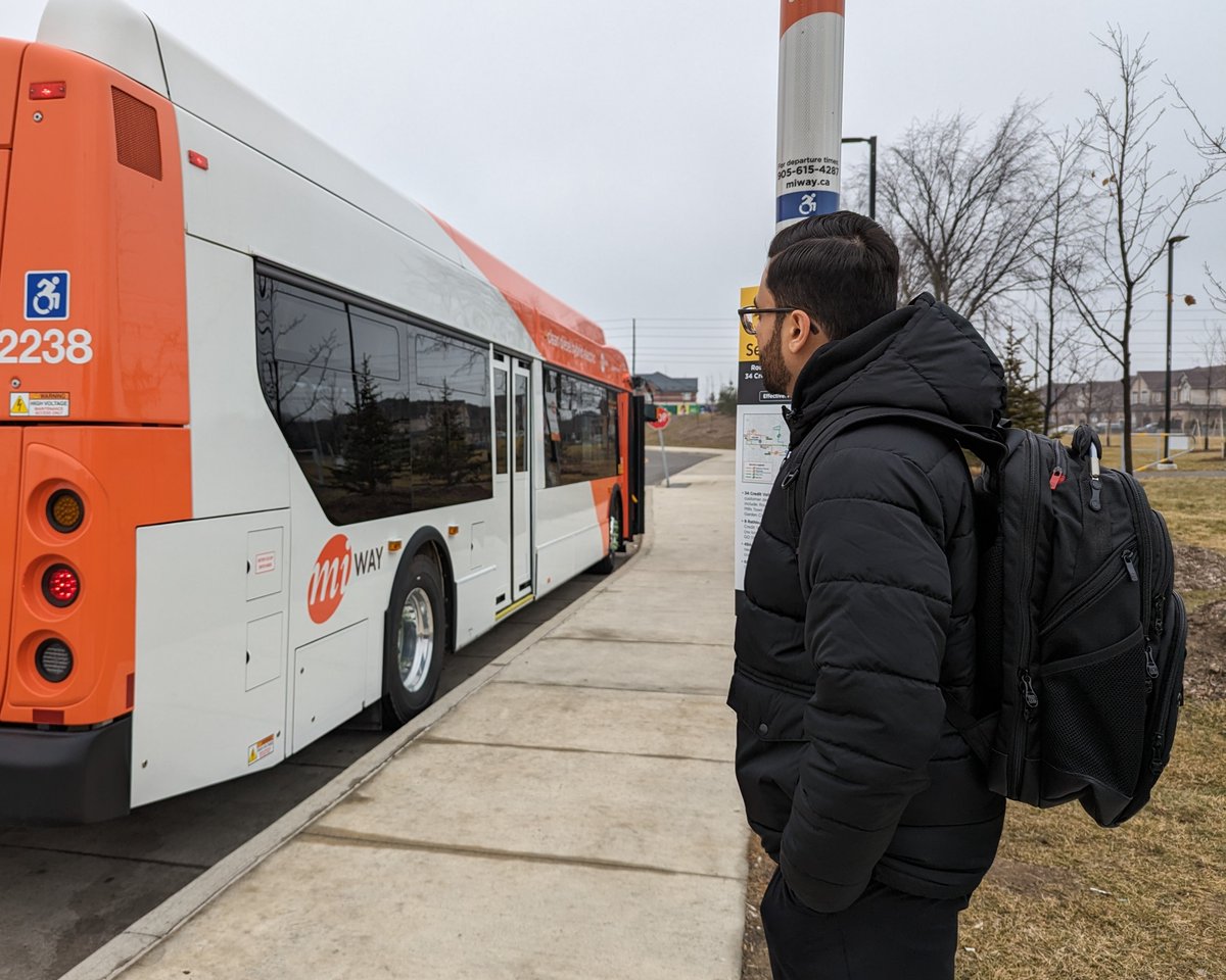 🎉 No more double fares! 🚫 When travelling between MiWay and the TTC, you can now transfer for FREE with ONE fare using your PRESTO, open payment (debit or credit), or Google Wallet! Learn more: bit.ly/3P66BIr
