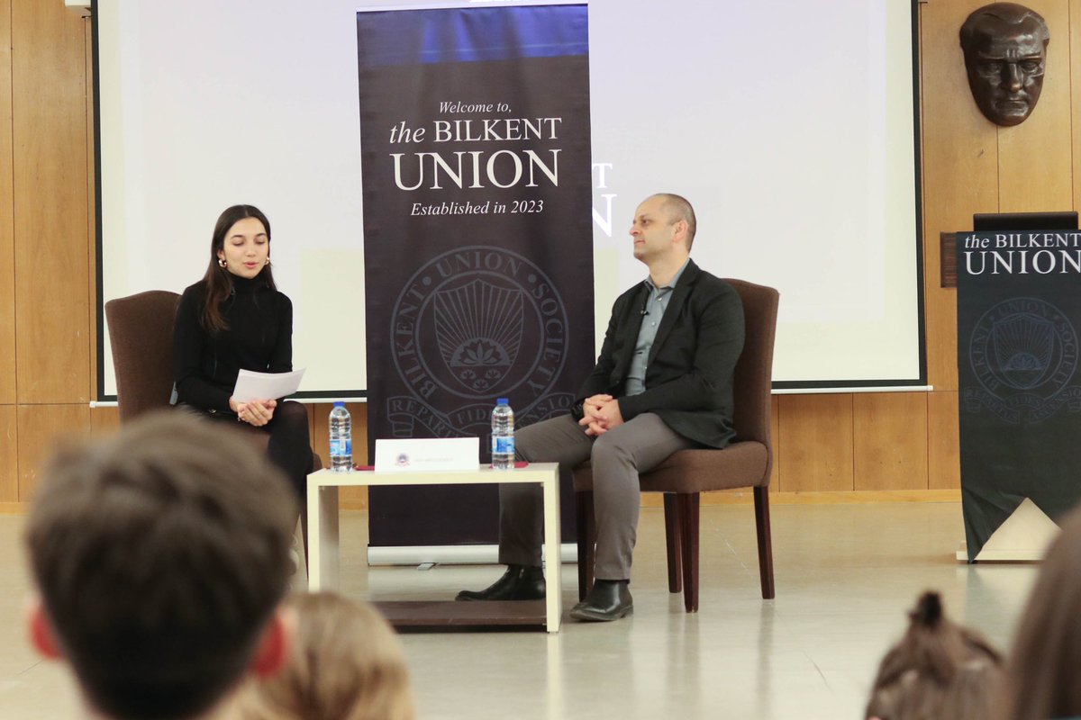 TheBilkentUnion's tweet photo. “Yapay Zeka Nerede, Nereye Gidiyor?” adlı etkinliğimizden kareler. Değerli konuşmacımız Arda Mevlütoğlu’na (@orko_8) ve bütün katılımcılarımıza teşekkür ederiz. https://t.co/GZk6a1NUkG