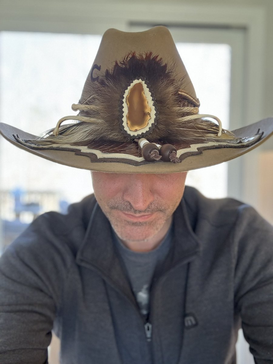 The King gave me a new hat to rock. Pretty happy with this beauty.