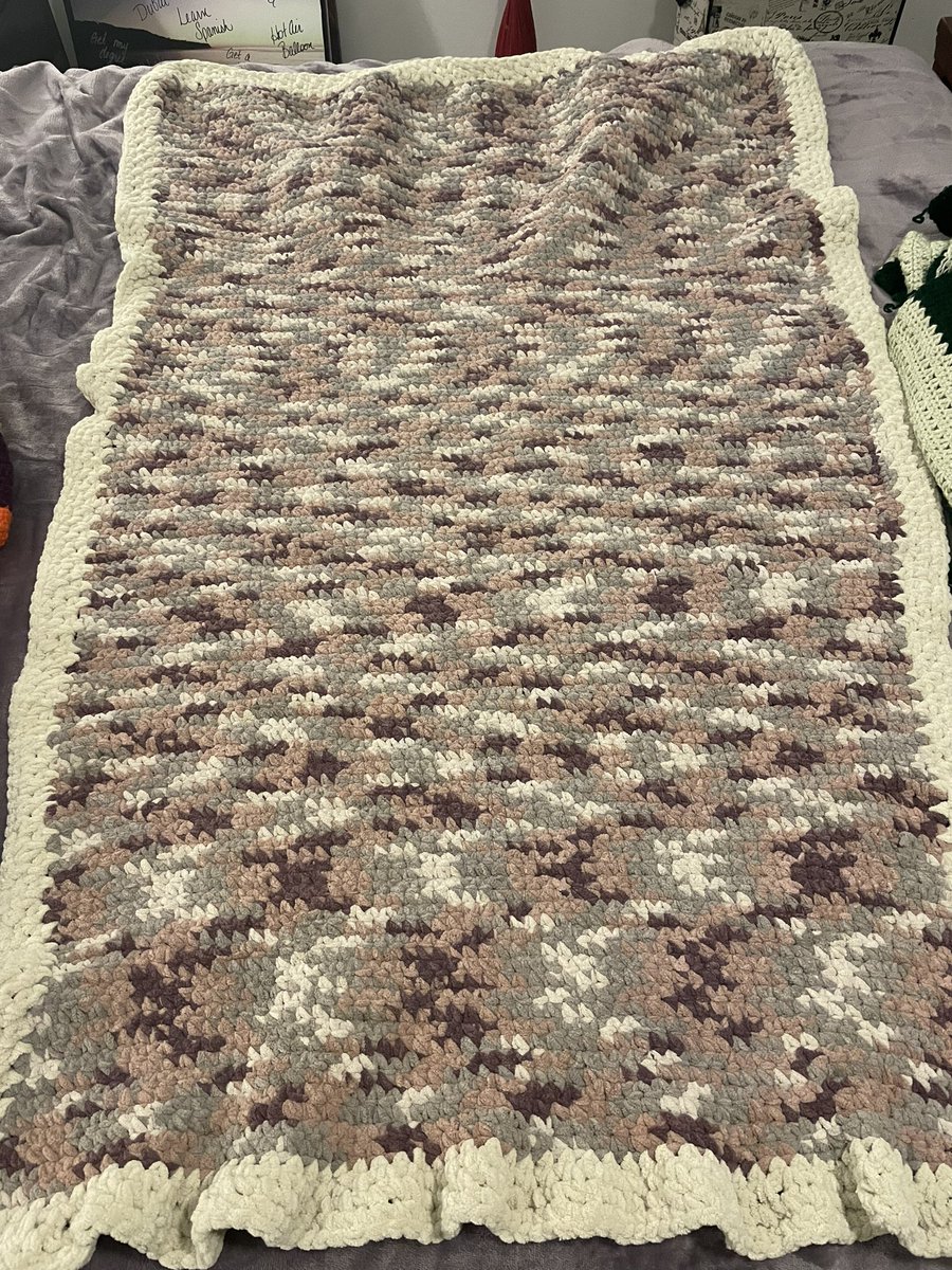 R. Manning tweet media