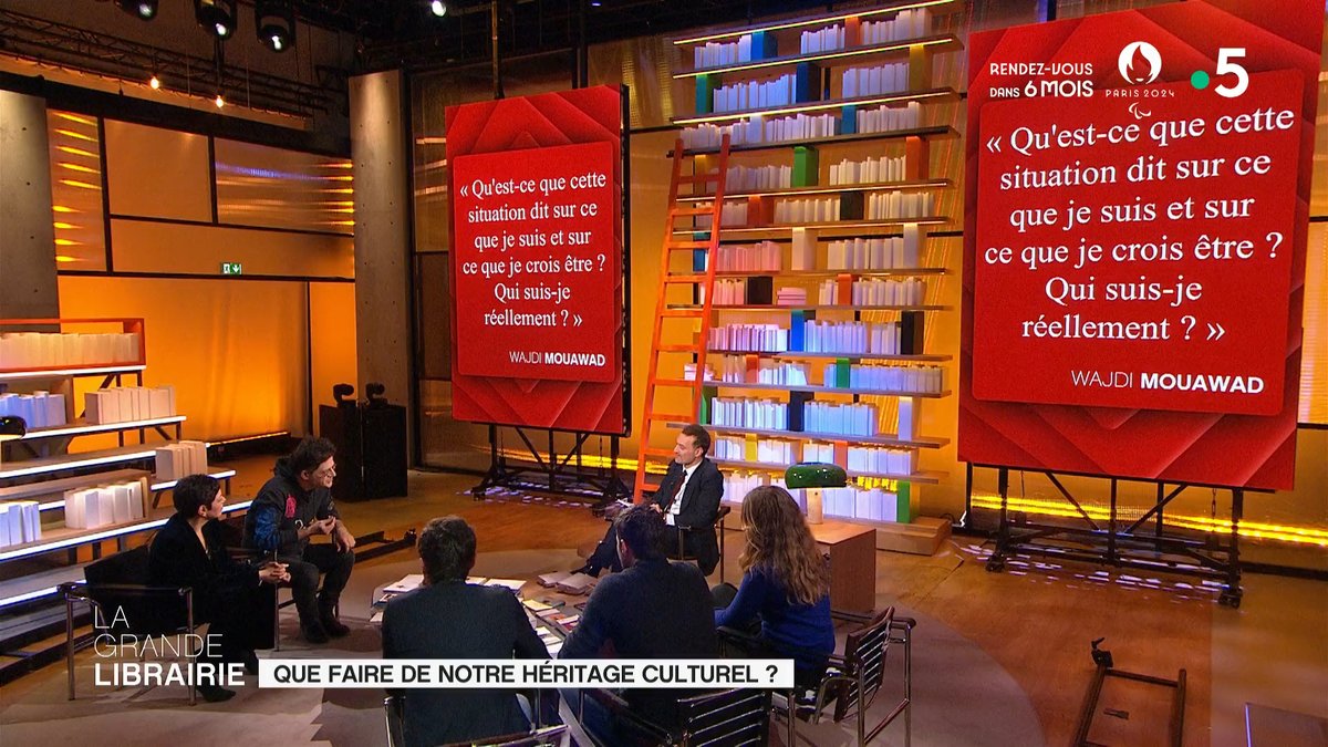 Quebec_FR's tweet photo. 📺 #WajdiMouawad était l’invité de la @GrandeLibrairie 

Diffusée le 28 février dernier, l'émission abordait le thème de l’héritage, des origines, de la notion d’identité et d’appartenance.

(Re)voir l’émission sur @FranceTV ⤵️
https://t.co/VV7nyEEILw https://t.co/540YK7tMNq