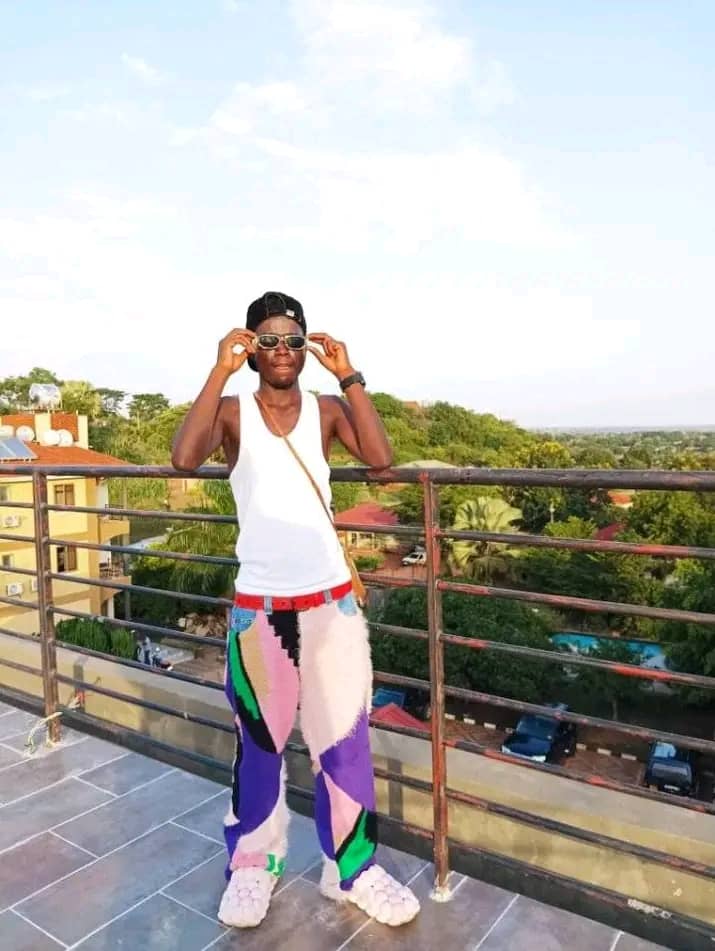 Brian__Skid's tweet image. Meet @conspiano1 aka Oluwa From Kitgum Acholi Land, He's The Guy Behind The Trending Song In Northern Uganda Titled #Monami

Conspiano Is Currently Working With #YBS_Record_Label
Check Out All His Music On YouTube Now Using This Link
youtube.com/@conspianooffi…