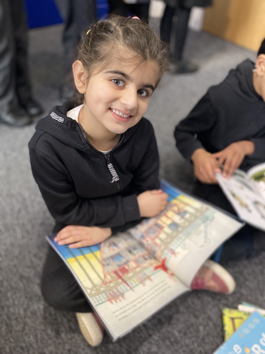 WarleyRoadPri's tweet photo. Wow! We can't believe we won so many fabulous books as part of 'The Book of the Year' shortlist with @GreatHeightsHub our children have loved spending time in the library, sharing their love of reading with their friends. #readforenjoyment #everychildareader https://t.co/LJzgi0QrUB