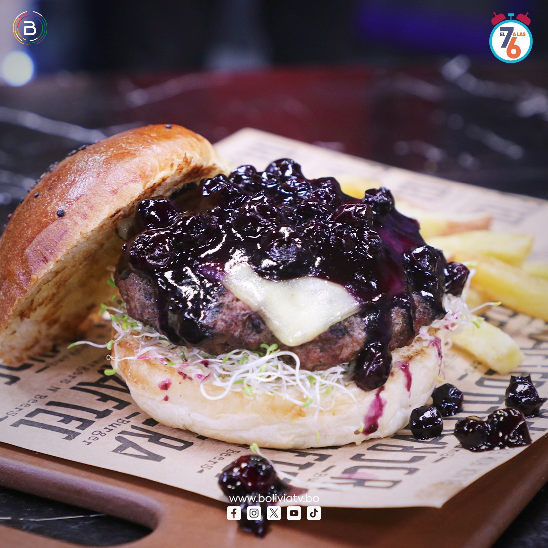 Canal_BoliviaTV's tweet photo. #BTVMultimedia | 🍔 La #BurguerWeek te presenta 90 hamburguesas para que elijas la que más te gusta de diferentes restaurantes de la ciudad de #LaPaz
😋 ¡No te pierdas esta deliciosa aventura! https://t.co/3xK4epkOl5
