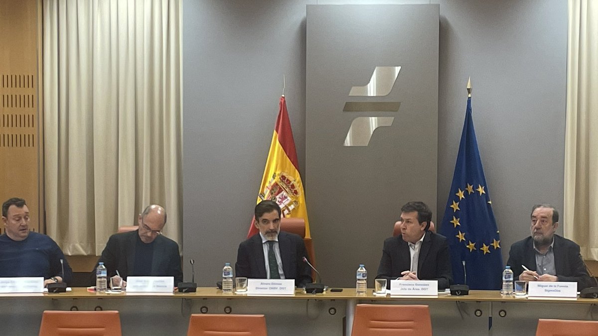 sigmados's tweet photo. Según un estudio realizado por #SigmaDos y la Universidad de Murcia @umu para la @DGTes, el costo de evitar una muerte en un accidente de tráfico asciende a 2 millones de euros. https://t.co/b0FqiQq4qe