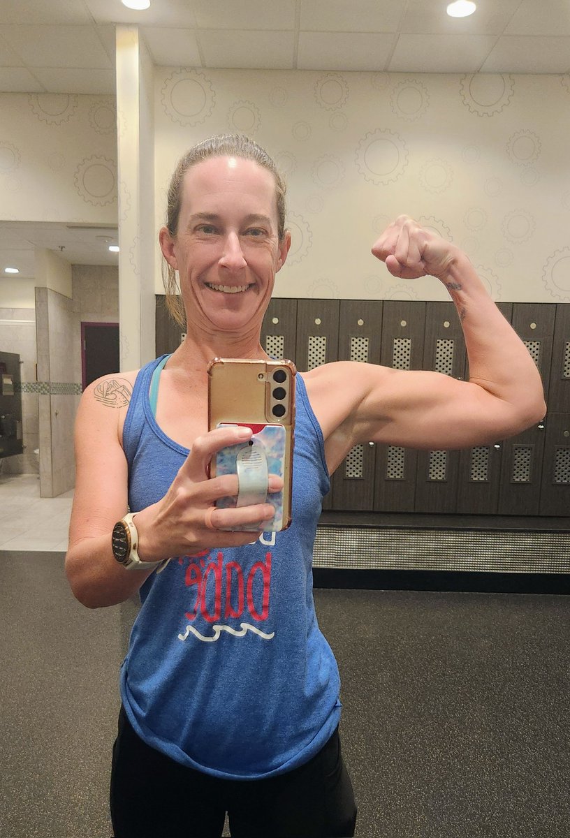 MrsMordt's tweet photo. Another amazing 4am TUT workout!! Man, I can really feel it every time! This has been some of the best gym time I've had lately! Feeling strong! πͺπ»
#fitgranny
#fitness
#goalsfordays https://t.co/1lu9tKHuTp