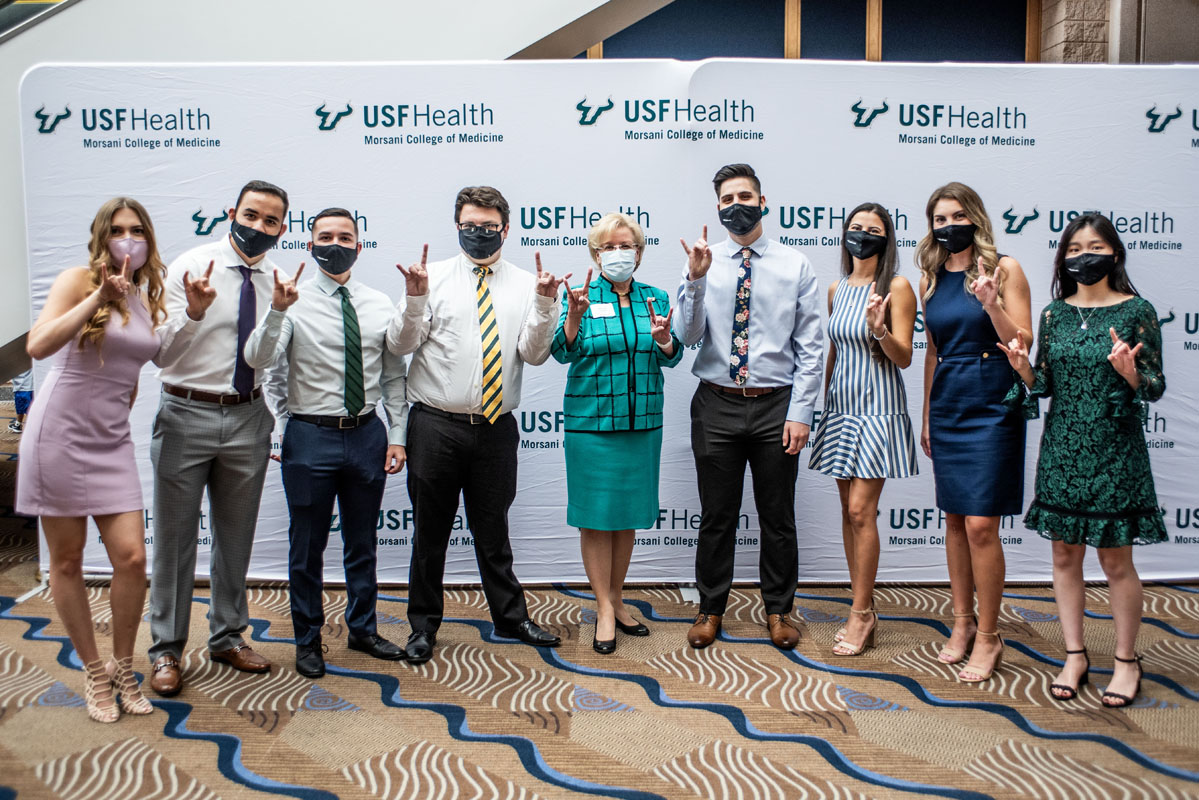USFHealthMed's tweet photo. The #futuredoctors of the #Classof2024 are coming to the end of their #medschool journey! Tune in via #USFHealth YouTube Live this Friday to see where they will spend their residency years during #USFMatch Day 2024 👉 https://t.co/qG8SCrDBNa https://t.co/t9UkfJMjsp