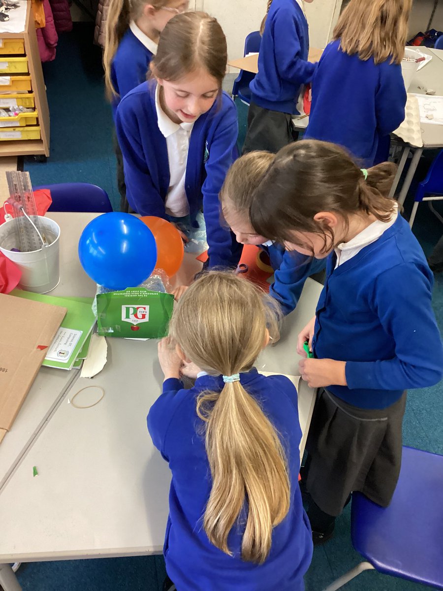 BPSYearTwo's tweet image. Greece Class are making their parachutes ready for the infamous egg drop experiment! #scienceweek