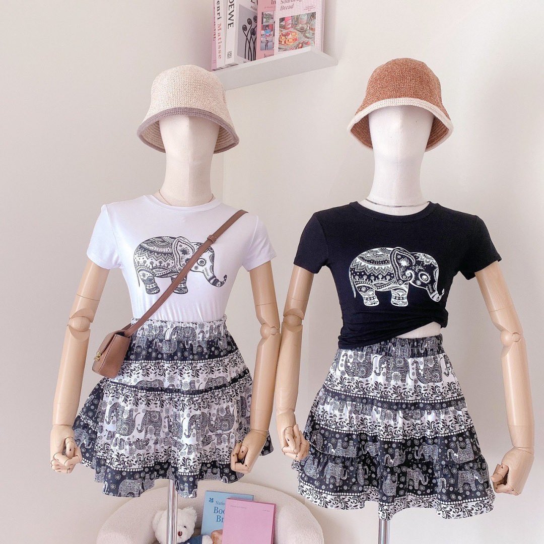 __B_e_e__'s tweet photo. ราคาเซ็ตละ 169฿
ค่าส่ง 35฿
งานเซ็ทช้างสุดฮิต💥 เสื้อสกีนช้างกับกระโปรงลายช้างสกีนรอบตัว กระโปรงชายระบายแบบน่ารักกก เอวสม็อค🌈

อก 32-36 
เอว 23-28"
ยาว 15"

#เสื้อผ้าy2k #เสื้อมือสอง #เสื้อผ้าแฟชั่น https://t.co/tNcK3THomO