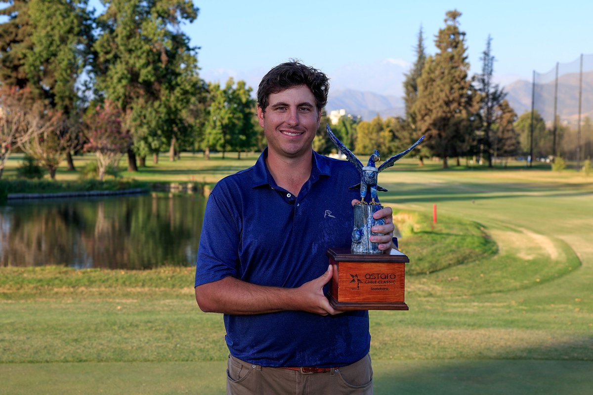 SubeteAlGolf's tweet photo. Taylor Dickson ganó en playoff, el @CHILEclassic, la última fecha del "swing" Latinoamericano del @KornFerryTour 👉 https://t.co/PjEXgqZeni https://t.co/Q01fRcD9xm