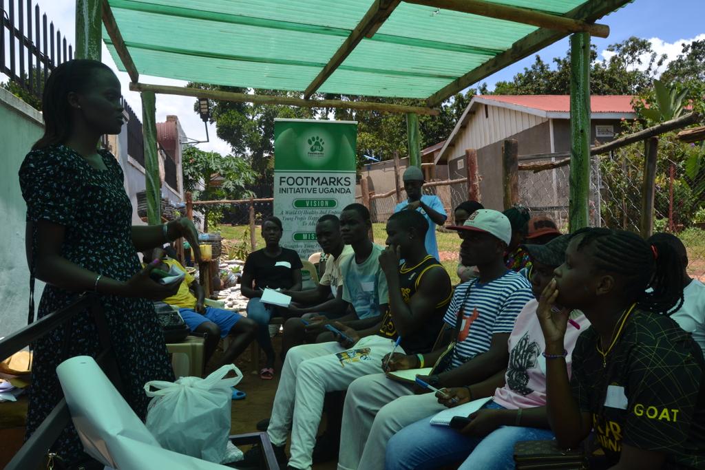 #ClimateActionNow 
Today we Kickstarted a 10 days training  journey of transformation as we empower young people with #climate resilient farming methods. This is aimed at increasing adoption of climate adaptation initiatives in ghetto communities
@activecitizensu 
@dreamtownngo