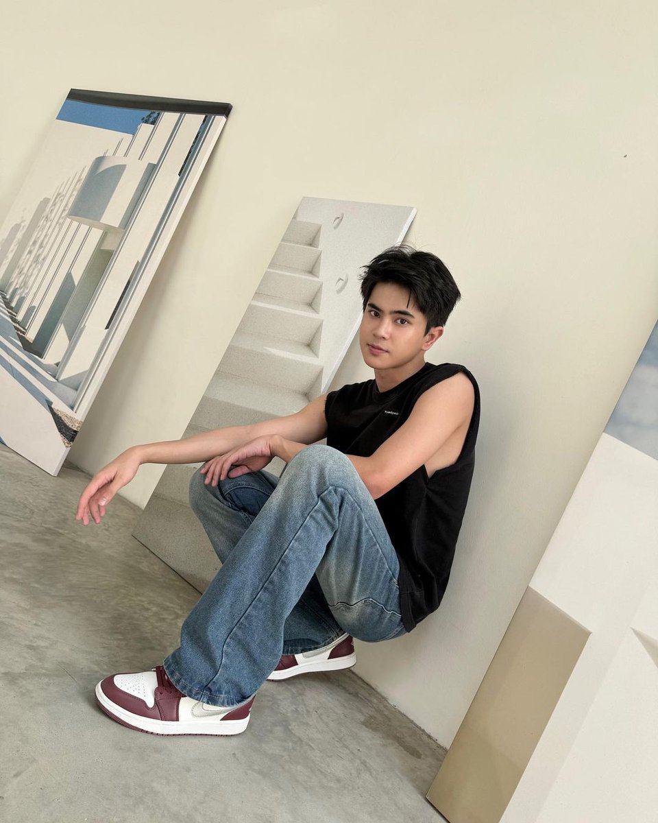 Pote_offical's tweet photo. IG Update : ttaee.c
12.03.2024

#ttaeec
#รอยยิ้มของโปเต้ https://t.co/40KVkUxpwd