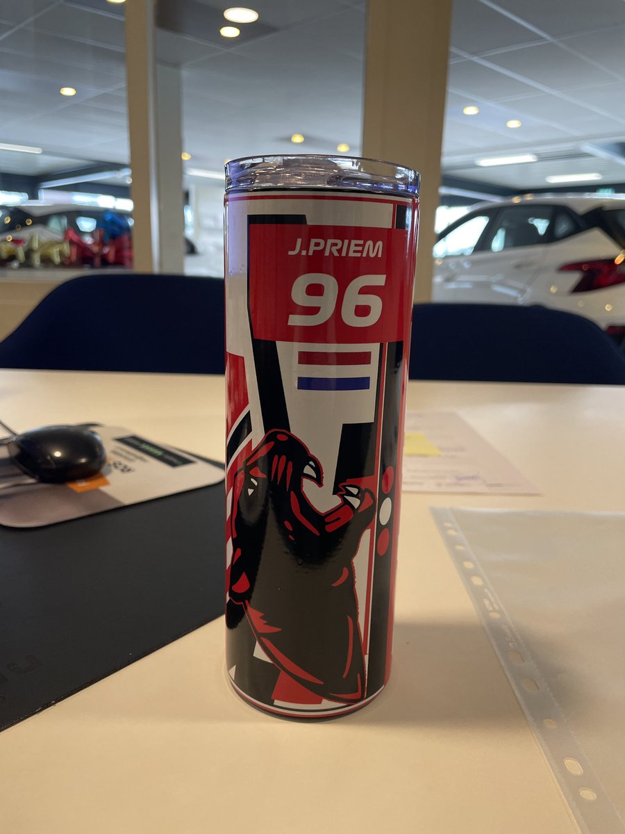 JariPriem96's tweet photo. Received my @escupanthera racing bottle from @fuelcanshop ! Amazing quality. Very happy with it! https://t.co/ScDfld59jA