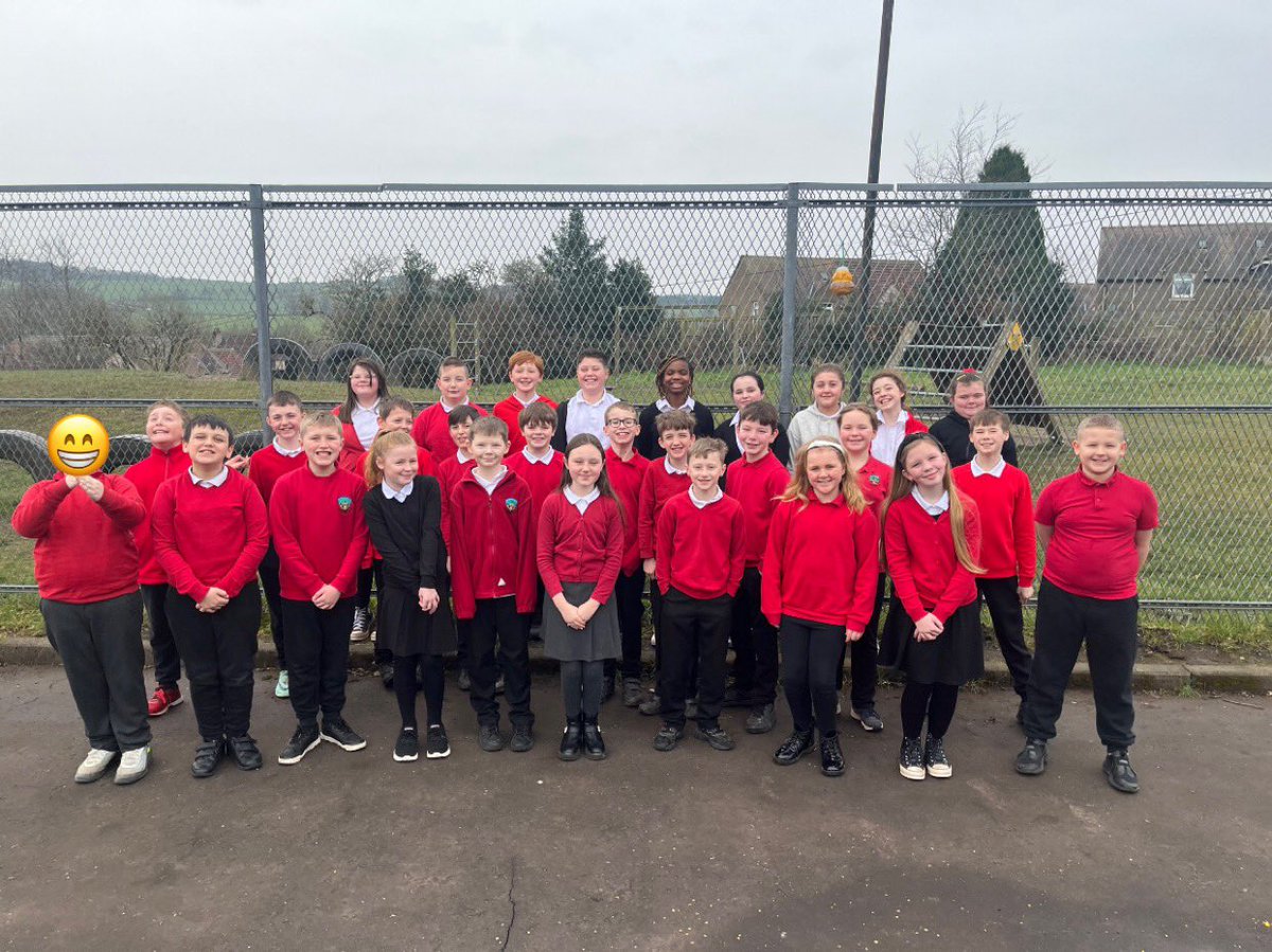 We had a full class today in P6S and thought it was a good time for an updated picture! 📸