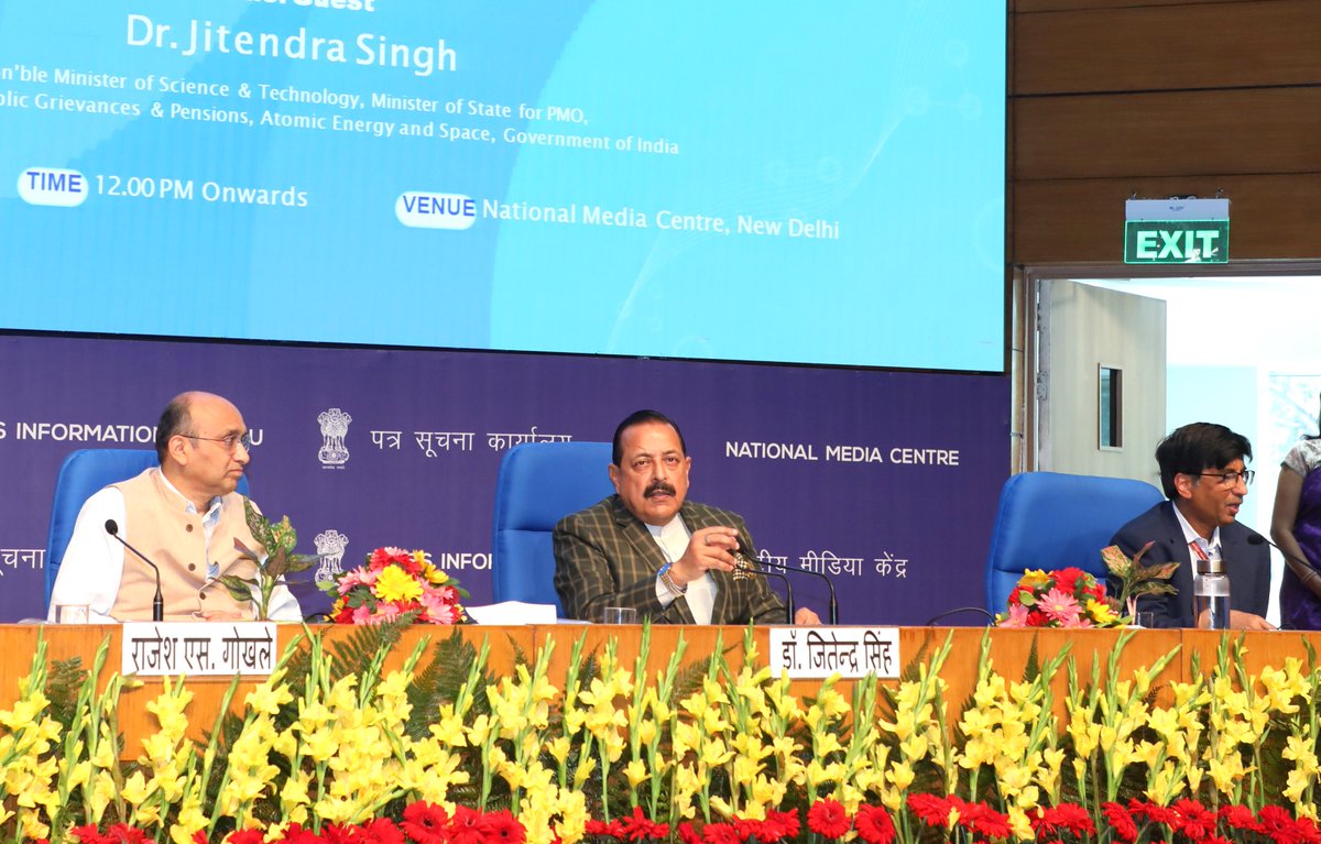 DrJitendraSingh's tweet photo. Ministry of Science &amp; technology. PM Sh @NarendraModi envisaged #EaseofLiving through “Ease of Doing science” for ignited scientific skills &amp; sharpened #StartUp aptitudes. #ViksitBharat.
2/2 https://t.co/Nql5Hwz9AZ