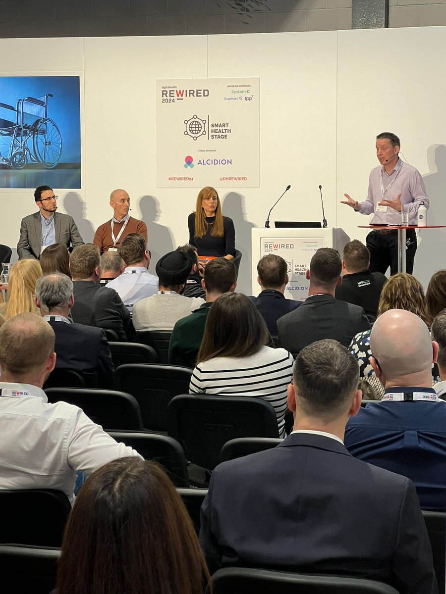 NChishick's tweet photo. Always a pleasure to chair sessions at #Rewired24 and today didn’t disappoint! Really insightful discussion on tangible examples of Smart Hospitals in the #NHS and the challenges that need to be overcome to scale (spoiler alert - it’s not the tech) 🧵 https://t.co/esCoXQkufD