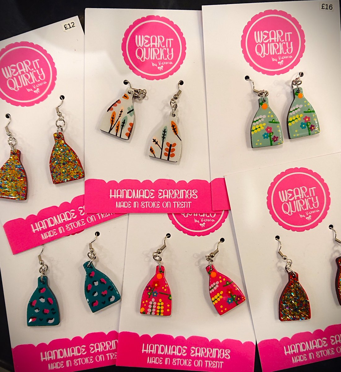 More new shop stock! These beautiful #bottleoven earring are #handmade locally by Wear it Quirky. Sparkly kilns - £12 a pair, floral patterns - £16.
We're open 10am - 5pm Tues to Sat & 1.30 - 5pm on Sundays, pop in to browse lovely things made by local artists.
#staffordshire