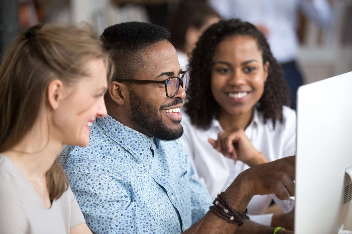 syntrio's tweet photo. Attention all businesses! 

Happy employees are the driving force behind exceptional customer experiences. Let's cultivate a workplace where employee well-being is valued, leading to happier customers and sustainable success.

#business #leadership #management #HR #businessadvice https://t.co/4p1QtenJsM