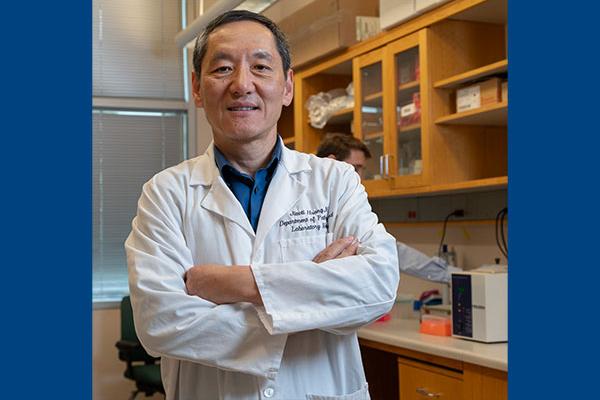 An anonymous $1M gift for #prostatecancer research will support the work of Jiaoti Huang, MD, PhD, to conduct research in partnership with @DukeCancer's Center for Prostate and Urologic Cancers. #GivingtoDukeHealth @DukePathDept giving.dukehealth.org/why-give/meet-…