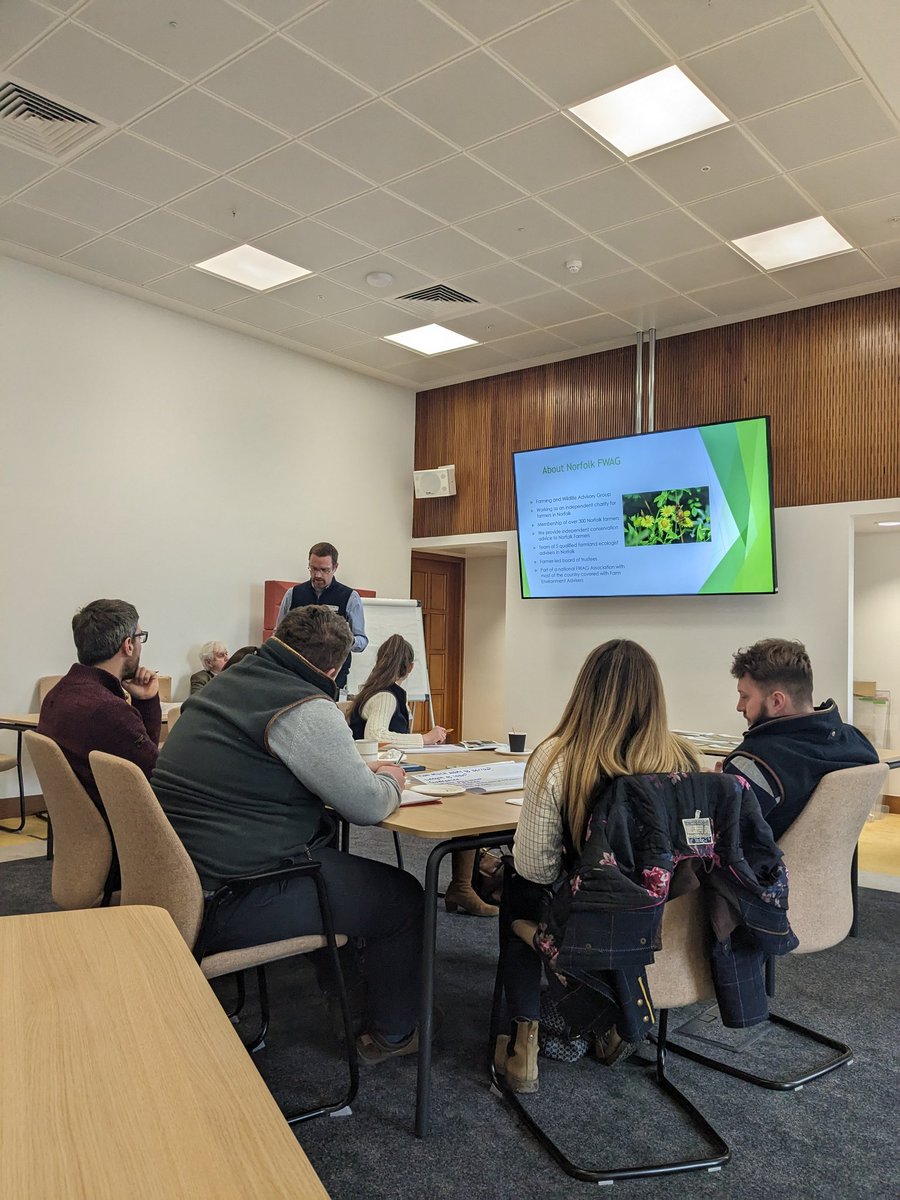 Delighted to be back with @NorfolkCFarms to support prospective new entrants to the Estate reviewing their budgets, finance, diversification opportunities & with @NorfolkFWAG new opportunities with environmental works. #newentrants #britishfarming #Norfolkfarming