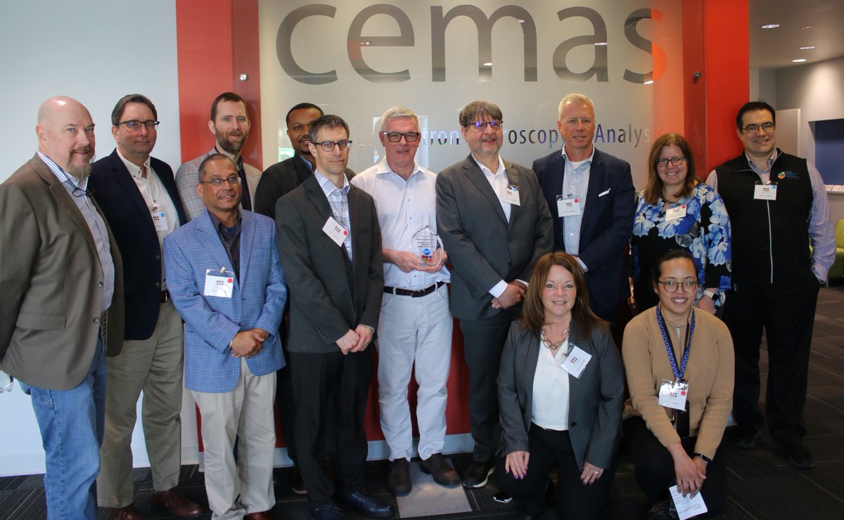 🔬@ProcterGamble & the Center for Electron Microscopy and Analysis (@CEMAS_OSU) recently celebrated their longstanding partnership and looked ahead to future materials science collaborations engineering.osu.edu/news/2024/03/p…