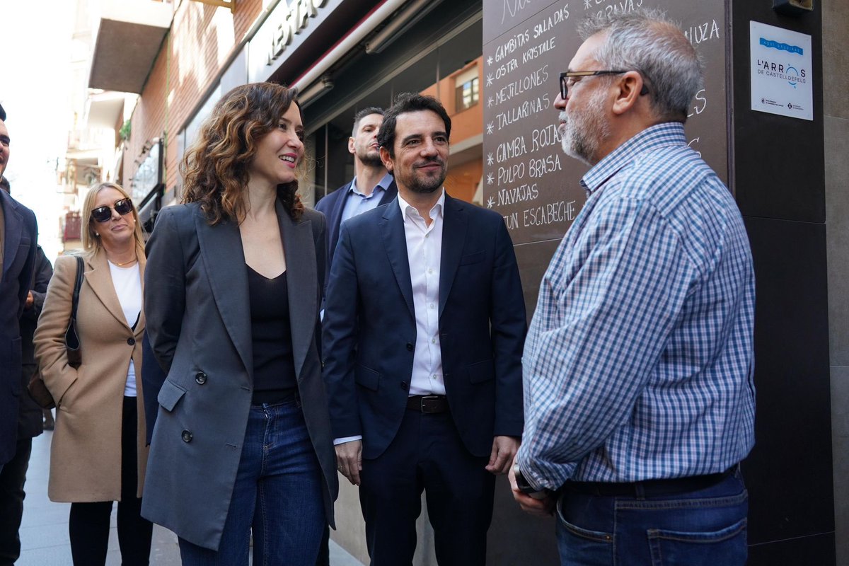 La hostelería es cultura, empleo, turismo. 

Llena las calles de España de vida, encuentro y alegría. 

Detrás hay mucho trabajo y sacrificio. Y su gente necesita apoyo, libertad, flexibilidad y menos intromisión y ataque político.

Desde Castelldefels ❤️