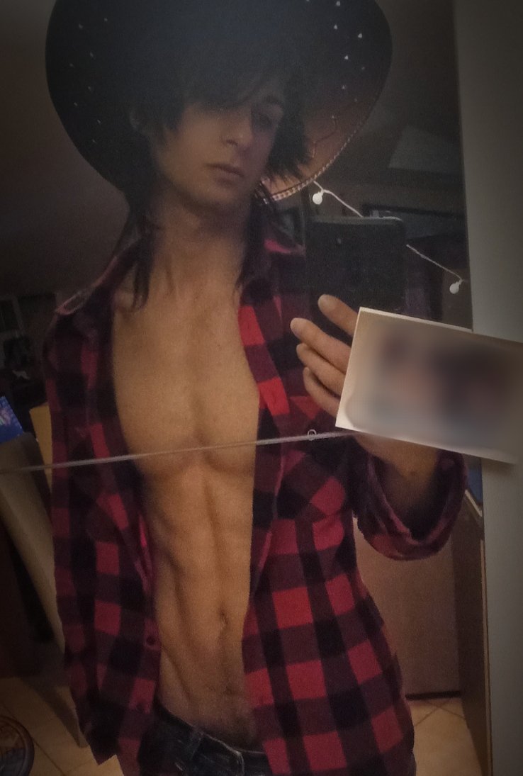AlexanderXide's tweet photo. Preso a bene col cowboy look
https://t.co/Bjg0HUl5oK
.
@solomanzi_ita @Itabigcocks @BoysItalian
#bigdick #italiandick #amateurgay #itaporn #onlyfans #gaytwink #gayboy #twink https://t.co/7xiwBKBnUE