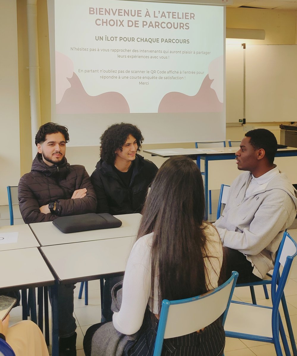 IUT_Sceaux's tweet photo. ... ateliers et conférences sur le choix de parcours en #TC et en #GEA, sensibilisation avec l'association #FemmesSolidaires... les journées (riches) professionnelles sont toujours à l'ordre du jour à @IUT_Sceaux @UnivParisSaclay https://t.co/KEUJQQVA3H