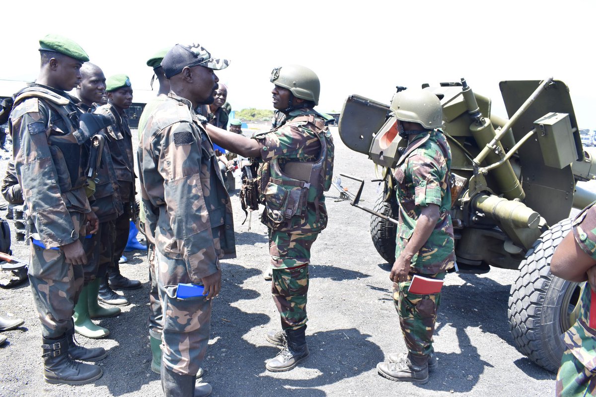 ChristosMuk's tweet photo. AGRESSION RWANDAISE 

Merci à nos frères africains qui participent à la montée en puissance de nos @FARDC_off 🇹🇿 🇧🇮 🇲🇼🇿🇦🇦🇴

S’il n’y a pas de développement sans paix, aucun pays africain ne devrait être en paix tant qu’on ne tait pas les armes dans notre continent.
En dehors du continent l’Afrique est désignée comme un pays. Agissons en tant que tel.