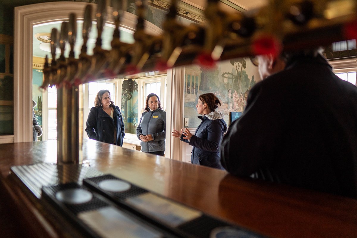CommerceRI's tweet photo. We're in #Westerly w/ @LizTannerRI @LGSabinaMatos & Ocean Community Chamber. We got a tour of @GreySail brewing, and Fun — a retail outlet that just relocated from CT to RI.
We also surveyed storm damage @PaddysBeach before the '24 season.
#ShopLocalRI #BuyLocalRI https://t.co/VaKzu6ssxy