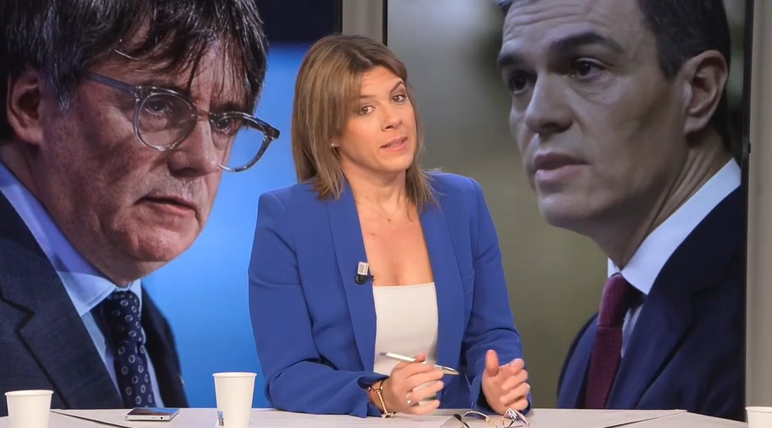 GRUP4COM's tweet photo. ¡Hoy en #Tot4 con Cristina Roig! 💬 Debate sobre #CasoKoldo, proyecto #GESA, amnistía y 20 aniversario del #11M. No te pierdas el análisis a las 20:00 en Canal 4. 🔍📺 #Debate #Actualidad https://t.co/6LmMxQfhEK https://t.co/3abzwXRg8u