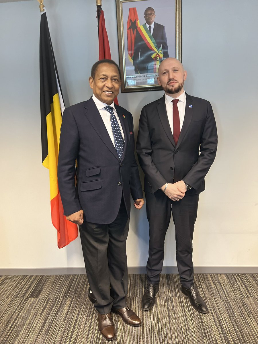 ESI_Brussels's tweet photo. Great discussion with Carlos Pinto Pereira, #BissauGuinea Foreign Minister. Time has come for a renewed and stronger partnership with the #EuropeanUnion.
🇪🇺🤝🇬🇼
#BuildingSynergy #AfricaEuropeSynergy https://t.co/YWddq7w7Jk