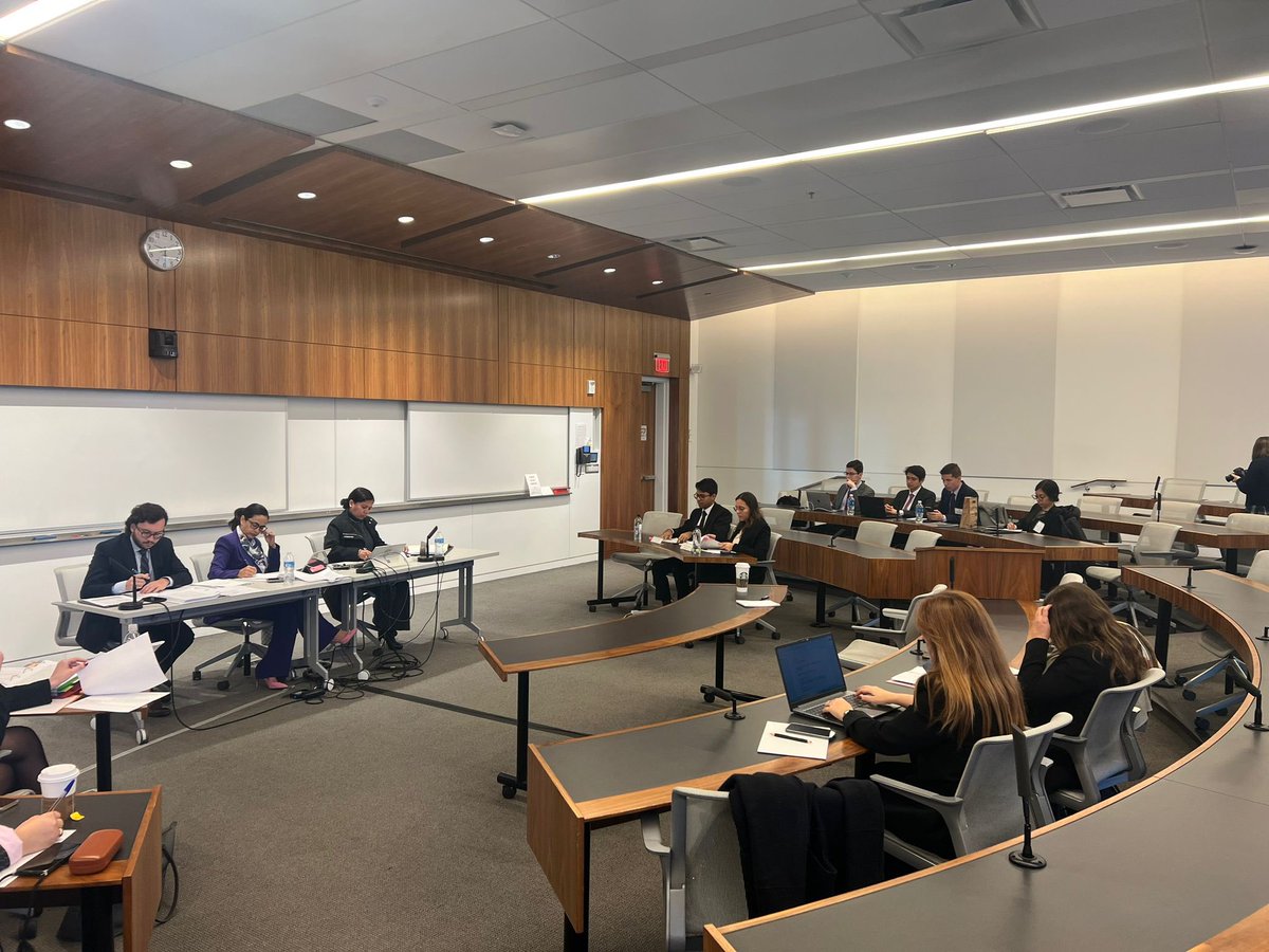 Damos inicio a las rondas orales en el marco de la XI Competencia de Arbitraje Internacional de Inversión.

#Mootcompetiton #Moot2024 #ArbitrajeInternacional #AUWCL